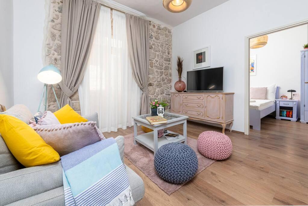 Flora-Heartbeat Old City Three Bedrooms Apartment Dubrovnik Buitenkant foto