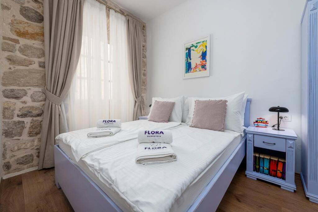 Flora-Heartbeat Old City Three Bedrooms Apartment Dubrovnik Buitenkant foto